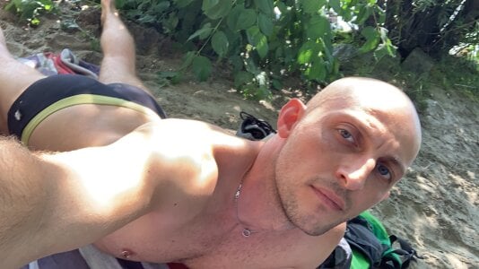 FFistPig69 Public Immagine  4