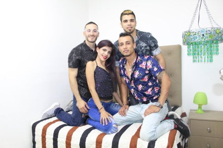 SisStarsFoursome: new group hot ( 4 фото)