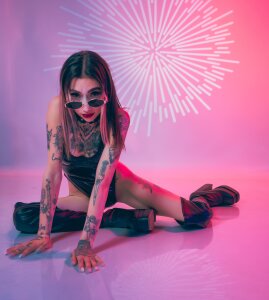 miss___angel Let yourself be excited by the rhythm of my caresses Pic 3