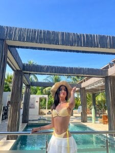 In the beach🌊 de valery_yepes  6 photos