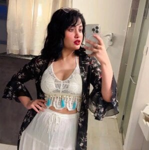 Poojaabhabhi Public Foto