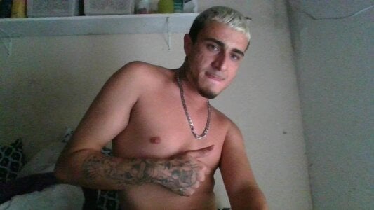 Atentadinh00 Public Pic