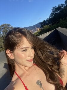 alysa_g_ Do you like red or me? 🤭♥️ Pic 3