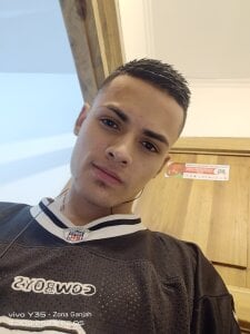 HotLatinoX Public Pic 3