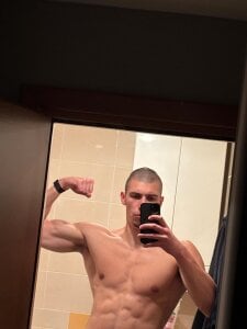 Ryan_Dozer Public Pic 7