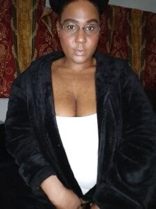 Curvy-Sashia White dress Pic 8