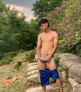 Loganjhonson19 Write to me so I can give you everything. Pic