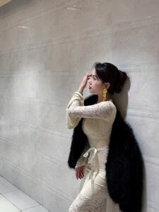 YiYi-oo Public Foto 4