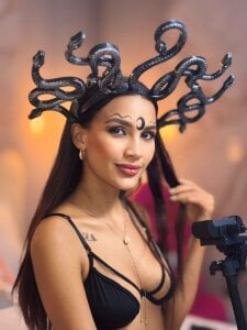 Carohorny4u I put it like a rock 🎃😋 Pic 2