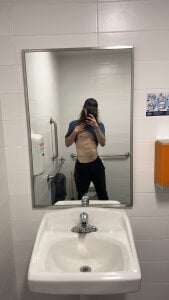 mascboyyy Public . fénykép