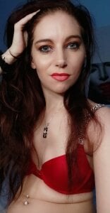 XLisaxx Public Photo 3