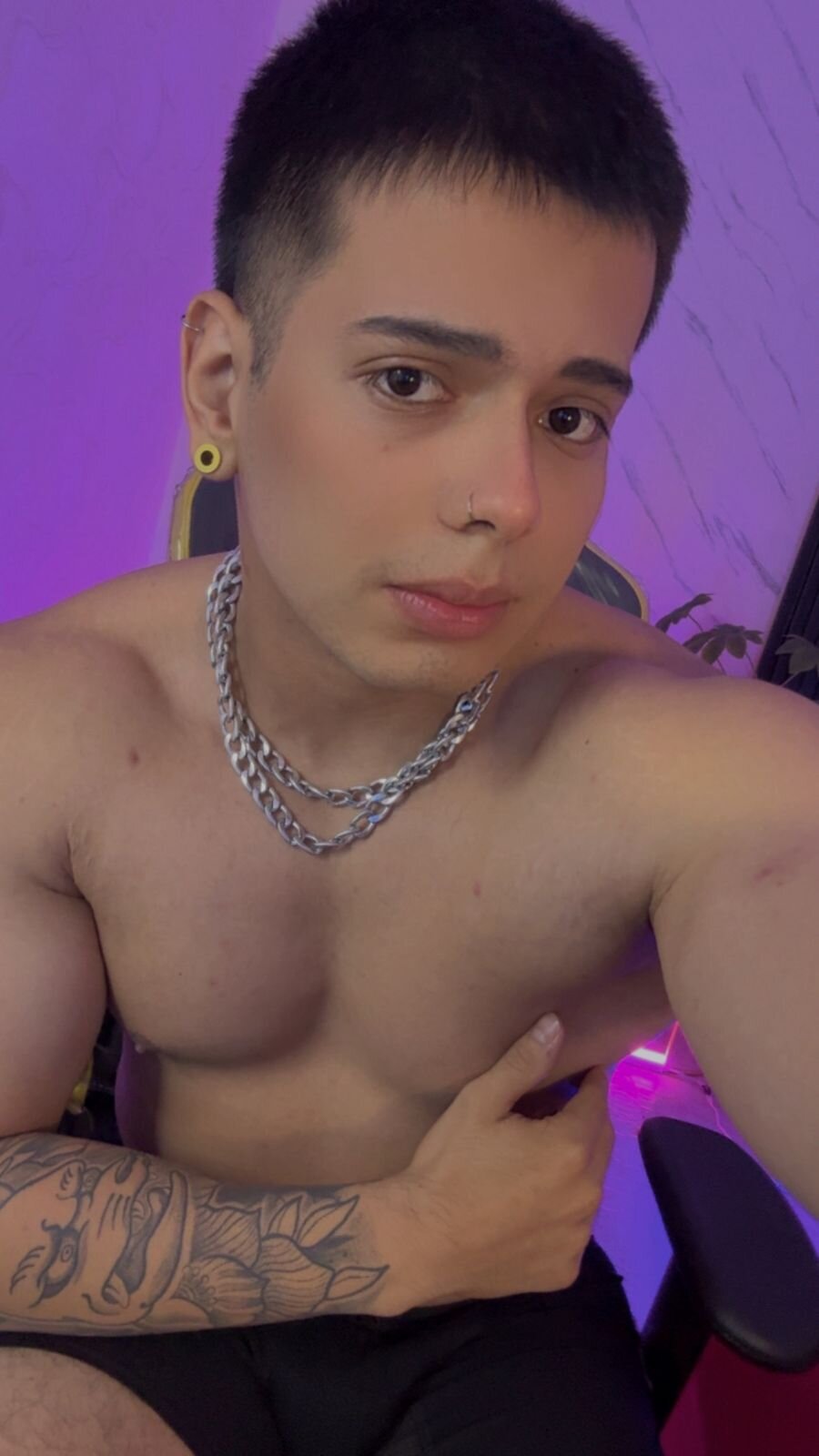 xKevyn Δημοφιλής εικόνα 5566