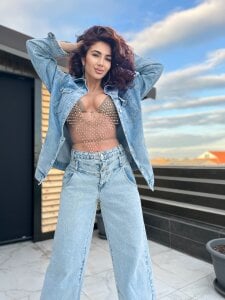VioletVIP Sexy Jeans Outdoor Fantasy: Big Boobs & Toned Abs, Fit Body Worship, New Model Free Gallery Kuva 3