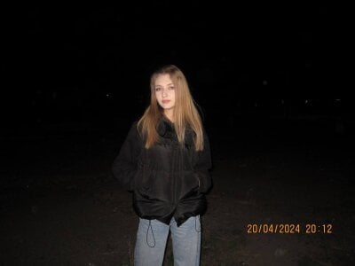 AveryBerkson Public Pic