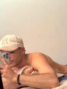 Chris_Tempt Public Pic 2