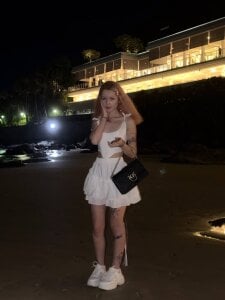 pixieyes00n Public Pic