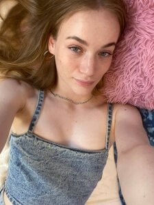 Alice_lady2022 Public Pic 4