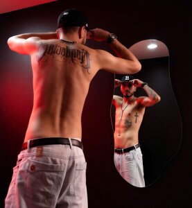 😈 de MatthewCullen  5 Imagens