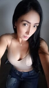 Mia_Davis__ Public Foto 5