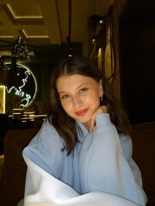 LouiseChavez Still Lovely Foto 4