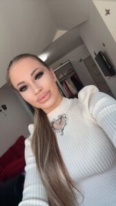 MistyAddams me Poză