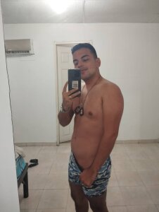 axel_jhones_ Public Pic 5