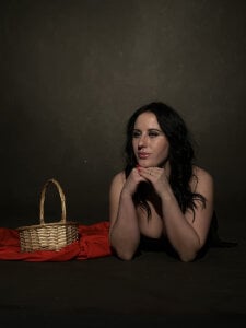 rh de JuliyaMayss  9 Imagens