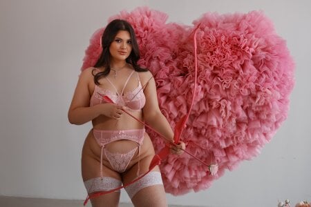 EmilyHyde Sexy story Kuva 2