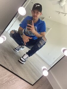 PenisBigHot Public Pic