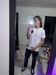kevinbigcokc18 Kevin in Medellín Pic 7