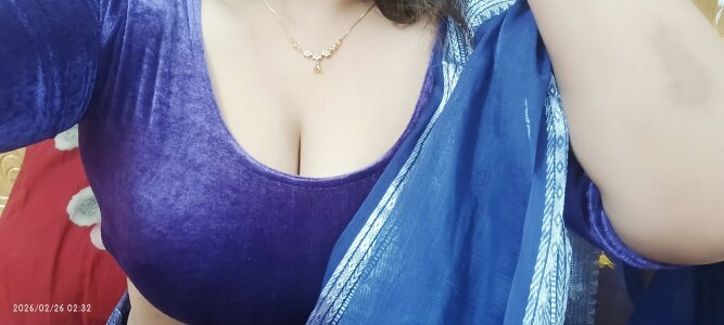 Beauty_Queen_Soniyaのfuck me boys😘🤩の 5枚の写真