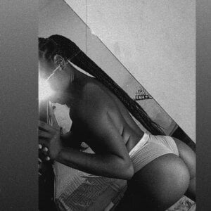 taylor_hot85 Public Pic 2