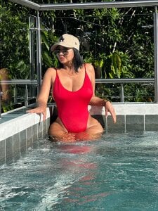 almaa_18 Sunny day ☀️ Gambar 6