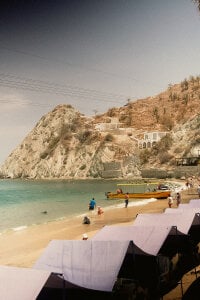 AliceShazaham_ ILUV TRAVEL Εικόνα 3