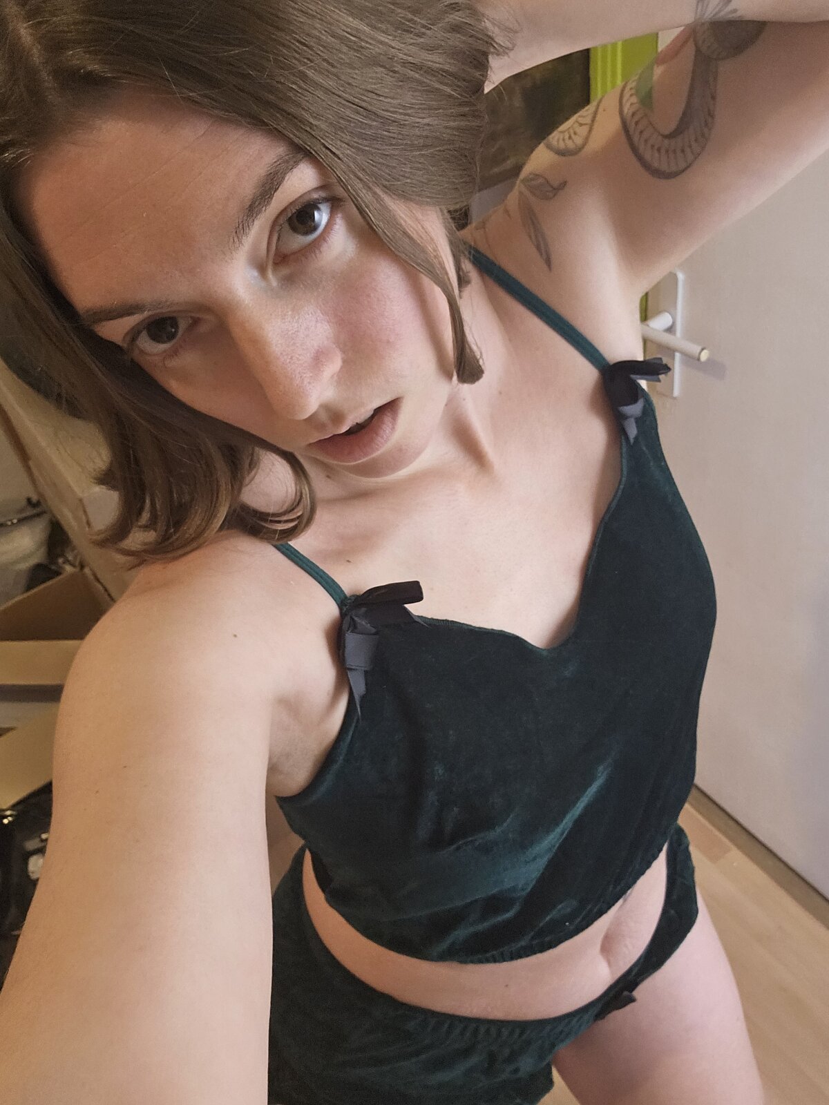 Modèle de Webcam Daisy_Michto_Officiel : Show porno gratuit | Stripchat