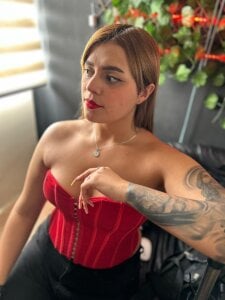 Sweett_Mollyy SLAVE MOLLY Pic 2