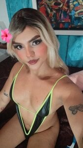 Zdjęcia daphne_rosee blondes have more fun 😉😉:  3