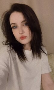 AllynHagie Trembling feelings 🕊️💕 Pic