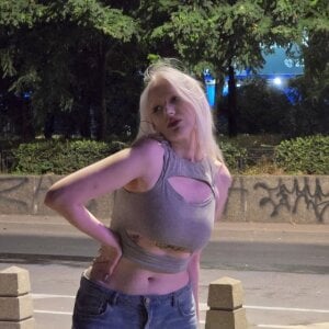 KellyyMcGuire Public Foto