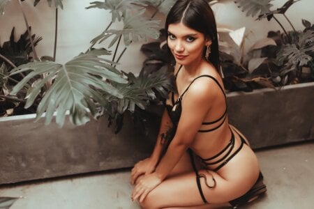 jasmine_Harris black lingerie Pic 6