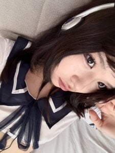 melana_love SchoolGirl :3 Pic 5