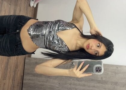 skarleth_b_ Public  4. fénykép