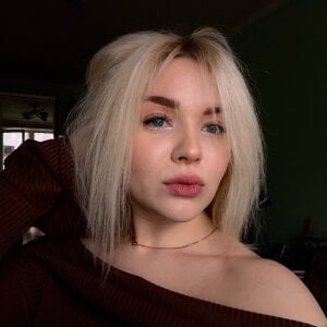 Angelina_REU Public Billede