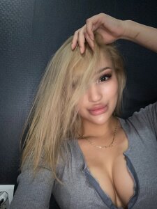 Sonya_Korea Public Pic 4