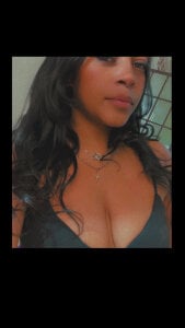 Brunynha69 Public Pic 3