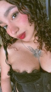 mia__velvet__ happy 🌺🌼 รูป 