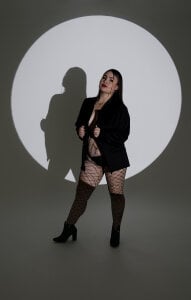 AdeleJhones Sexy and elegant Pic