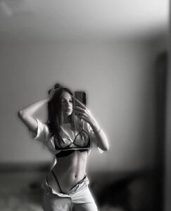 ShaeHeeter beautiful lady Foto