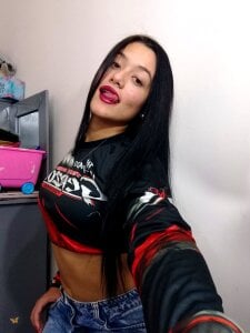 paola_my "Dangerously divine." ⚡👑🍷 Pic 6