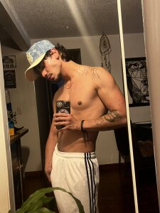 salvadorsneakerfreak Public Pic 3